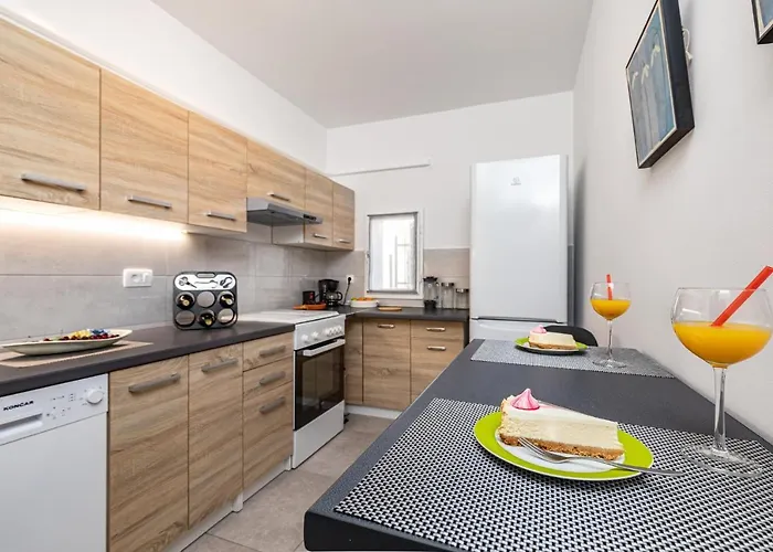 Апартаменты Apartman Domani